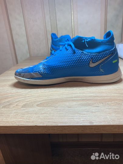 Футзалки nike phantom