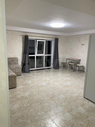2-к. квартира, 63 м², 1/3 эт.