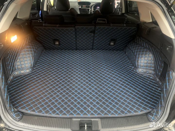 3d коврики в багажник Toyota Regius