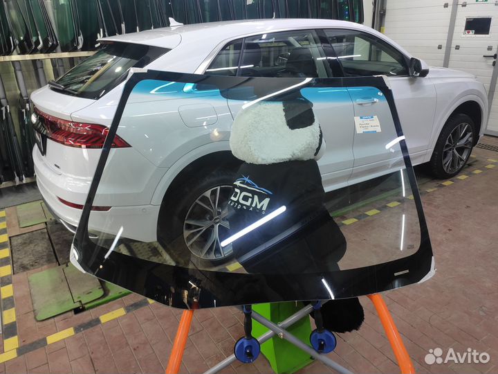 Лобовое стекло Jaguar E-Pace атермальное проекция