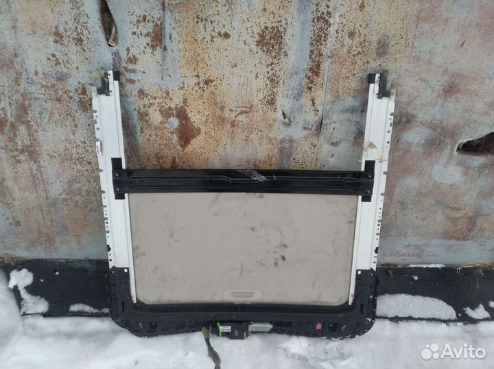 Люк в крышу nissan Juke