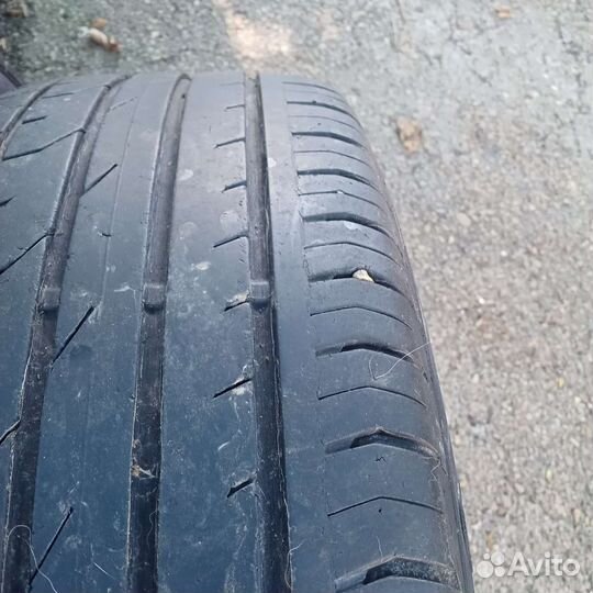 Continental ContiPremiumContact 2 215/60 R16