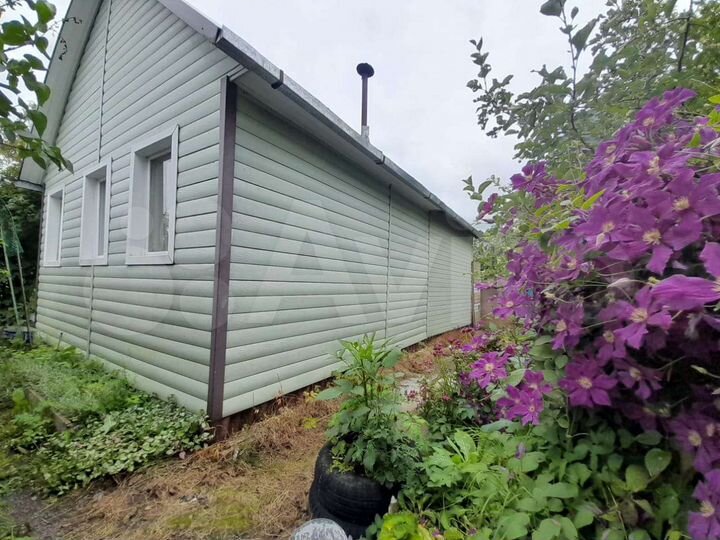 Дом 45 м² на участке 6,5 сот.