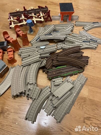 Набор железная дорога и паровозики Thomas