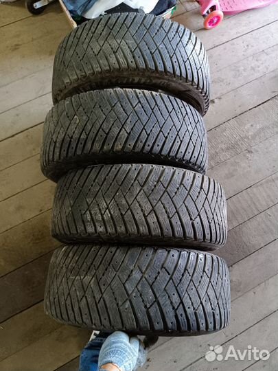 Goodyear Ultragrip Ice Arctic 225/55 R16 99T