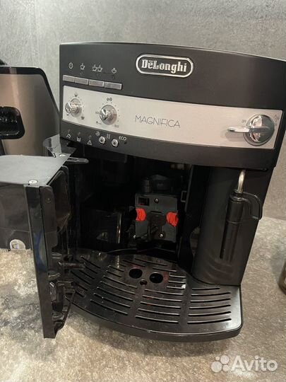 Кофемашина delonghi magnifica