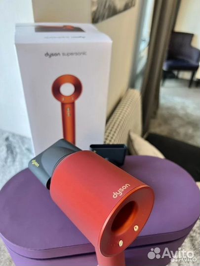 Фен Dyson + Кейс для хранения (Новый)