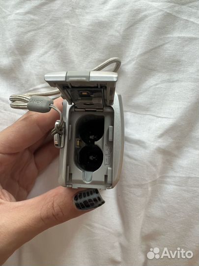 Цифровой фотоаппарат sony cyber shot