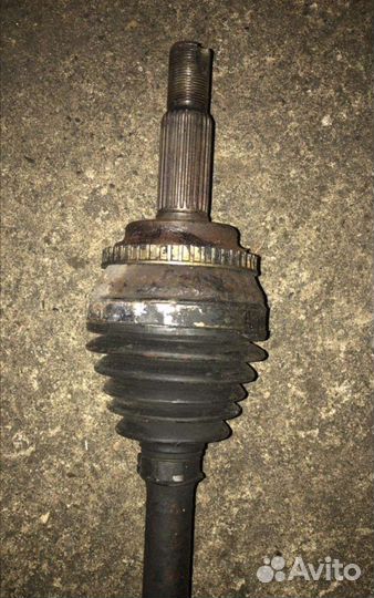 Привод передний Левый Тойота Avensis T250