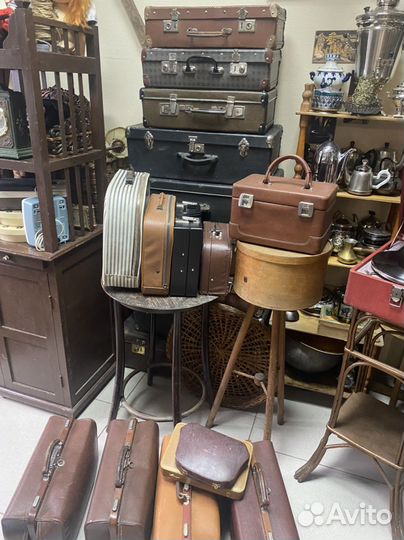 Чемодан, саквояж, корзина, коробка