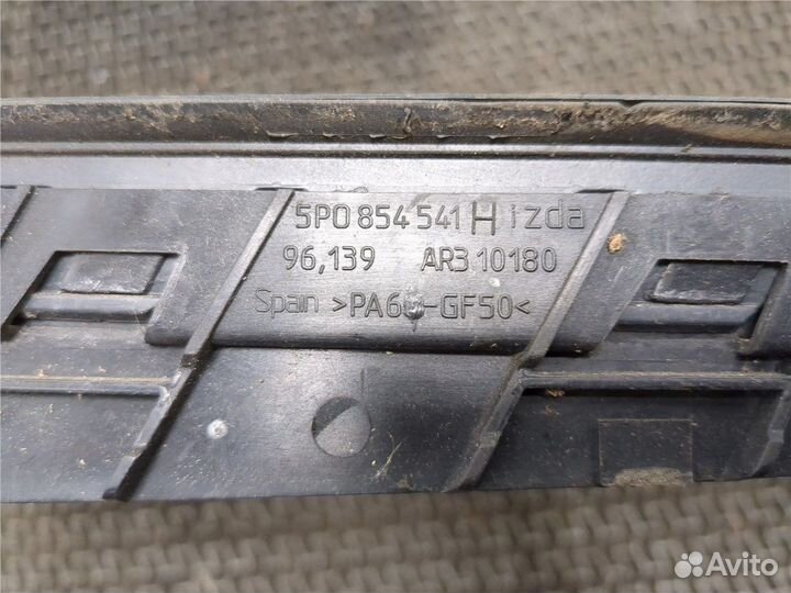 Молдинг стекла Seat Altea, 2009