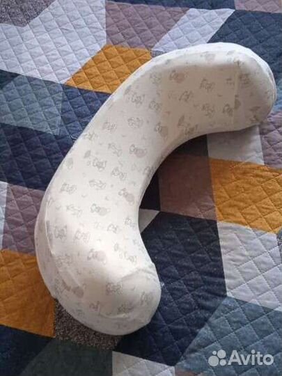 Подушка для кормления грудью мамагу