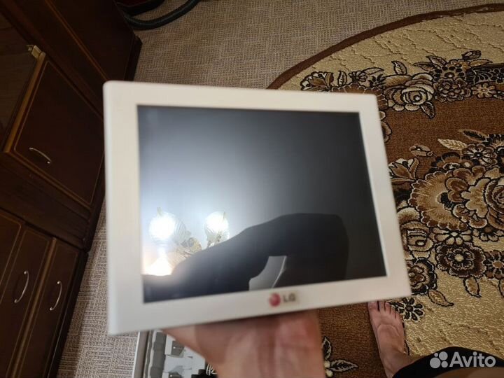 Цифровая Фоторамка LG F8012N