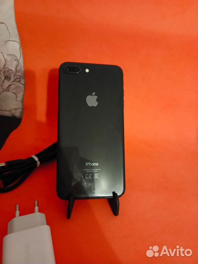 iPhone 8 Plus, 64 ГБ