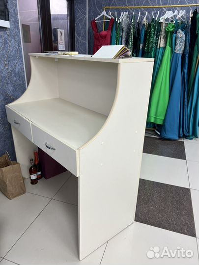 Стойка ресепшн бу