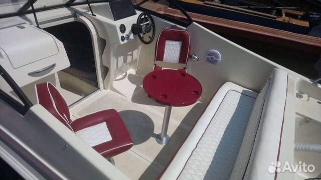 Столик для катера