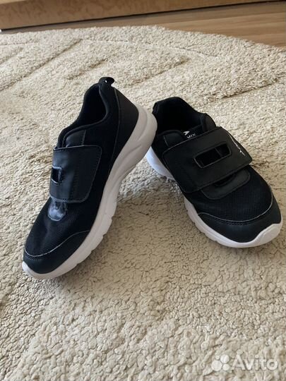 Кроссовки 31