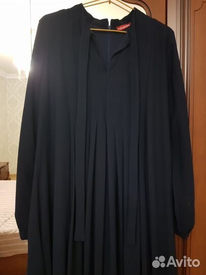 Платья