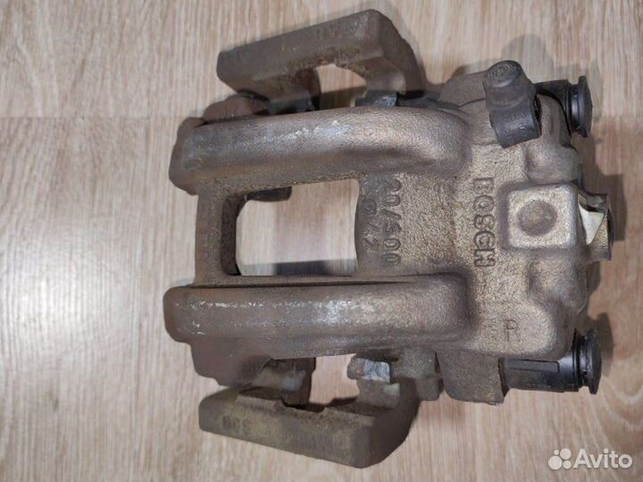 Суппорт задний правый Bmw 3 F30 N20B20 2012