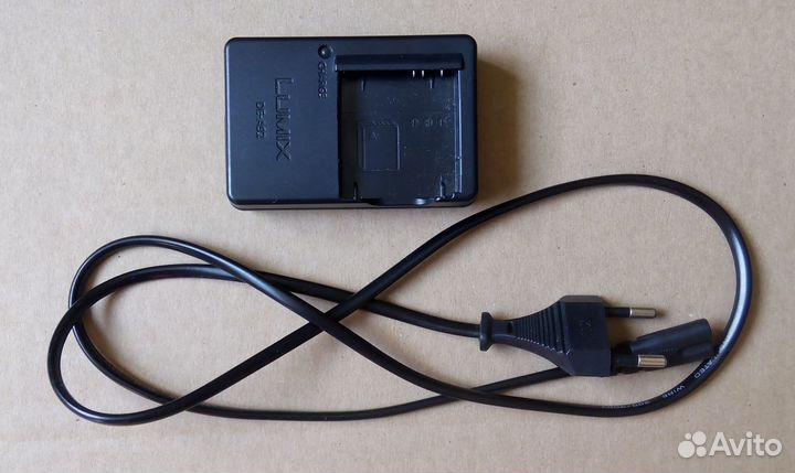 Зарядное устройство для фотоаппарата Lumix Panas