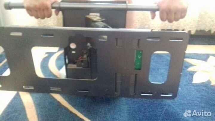 Кронштейн для телевизора