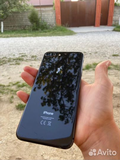 iPhone 8 plus 64gb