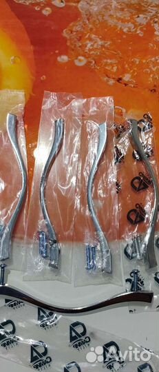 Ручки для мебели новые 5 шт