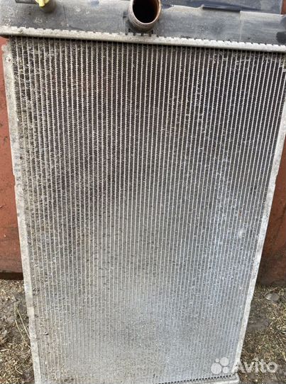Радиатор охлаждения toyota