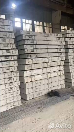 Плиты дорожные 3х1.75 м (2П30, 2.2 т)