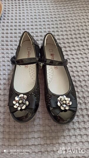 Туфли для девочки 34 размер новые