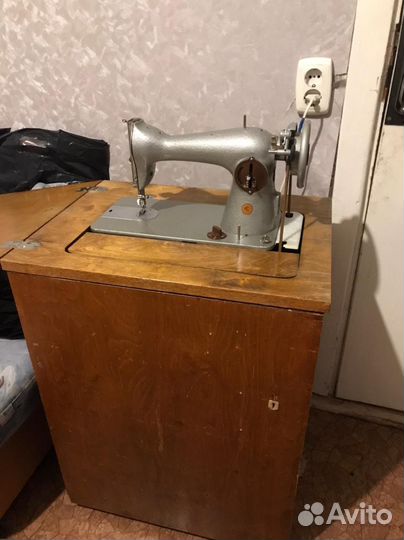 Швейная машина Подольск
