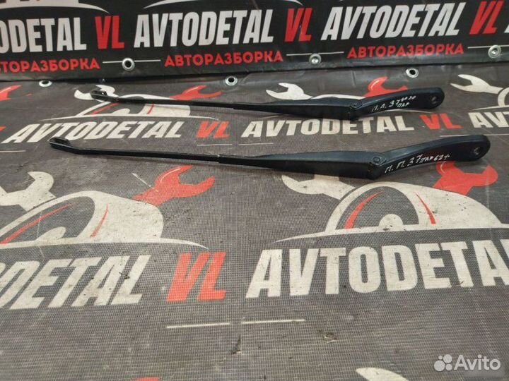 Поводки дворников Renault Sandero хэтчбек