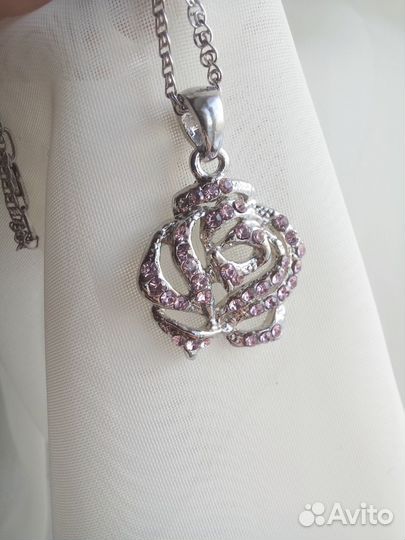 Подвеска Розочка