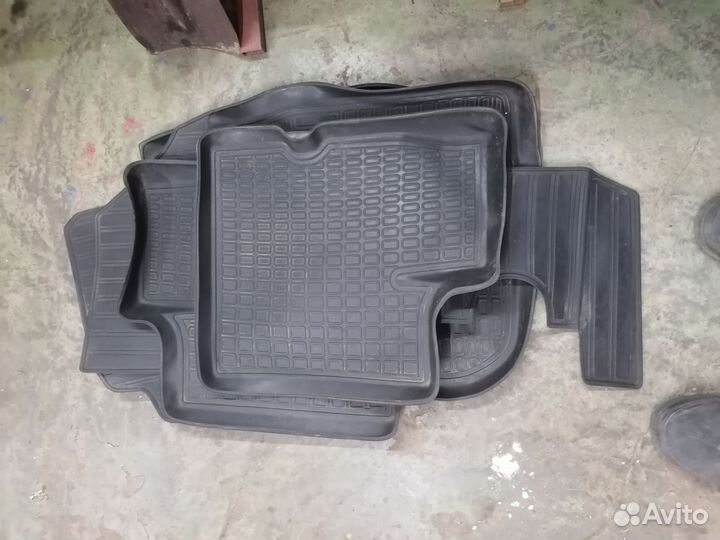Коврики резиновые renault duster