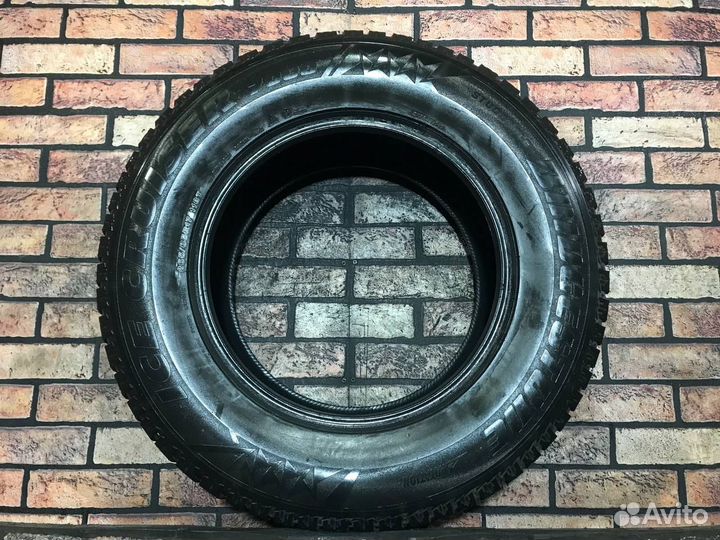 Bridgestone Ice Cruiser 7000 265/65 R17 116T