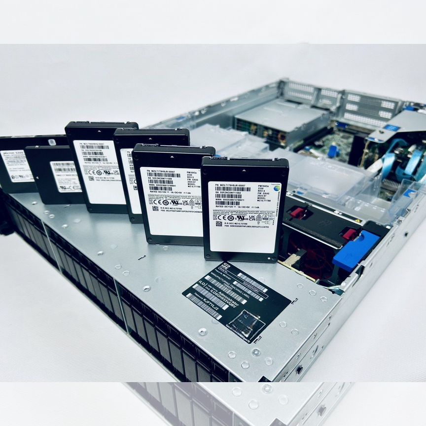 [DL380] Сервер Hp Gen10 8sff P816i-A 2*800w Dl380