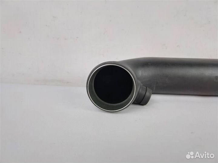 Патрубок интеркулера фольксваген Passat B6 (2005