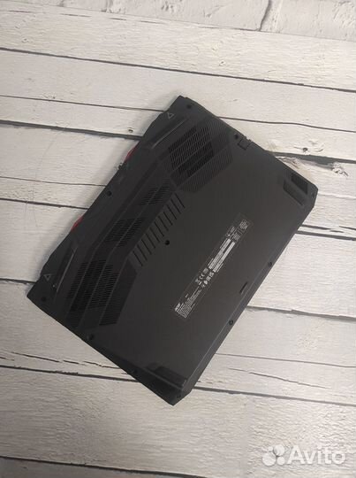 Мегаигровой Acer Nitro