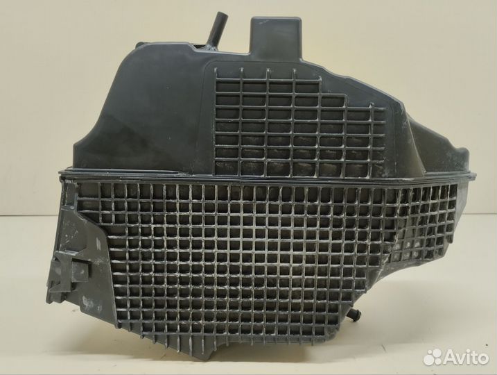 Корпус воздушного фильтра Renault Duster 2012