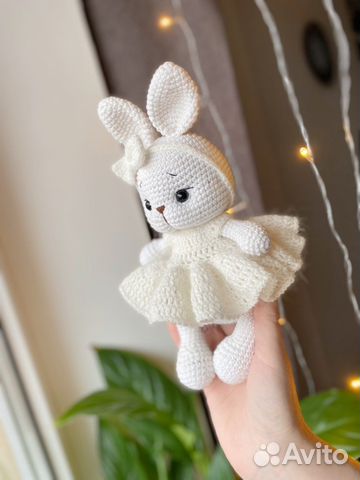 Вязаные зайчики, игрушки