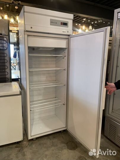 Холодильный шкаф