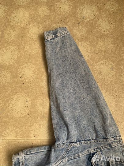 Джинсовая куртка