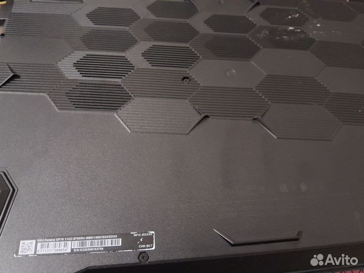 Игровой ноутбук msi katana gf76 11uc879xru