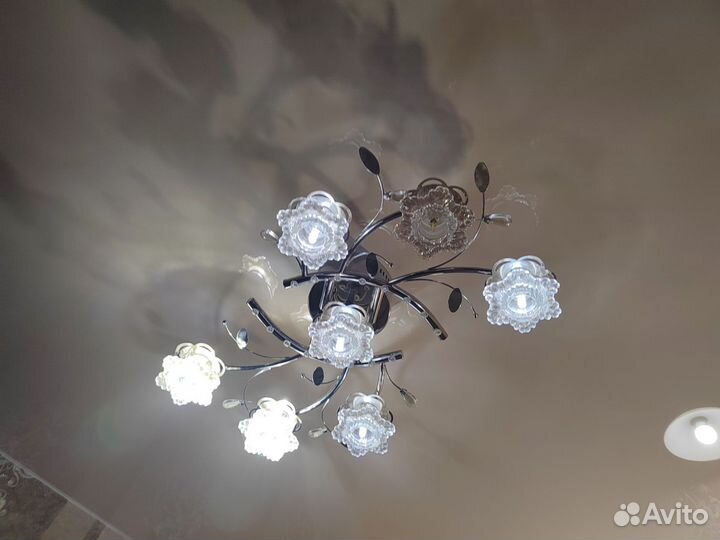 Люстры потолочные 2 шт