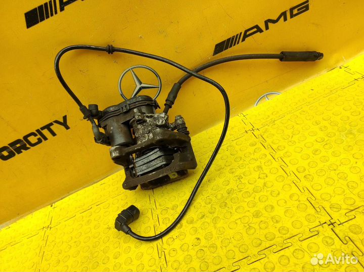 Суппорт задний правый Mercedes-Benz W246 M270.910