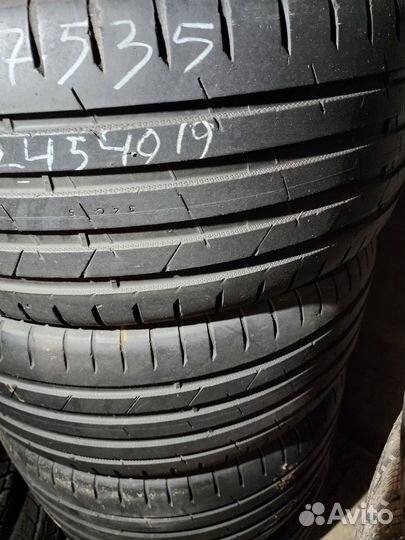 Nokian Tyres Hakka Black 275/35 R19 98Y