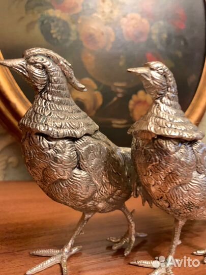 Парные статуэтки 