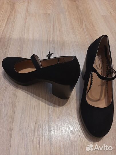 Туфли женские 37 размер натуральная кожа новые