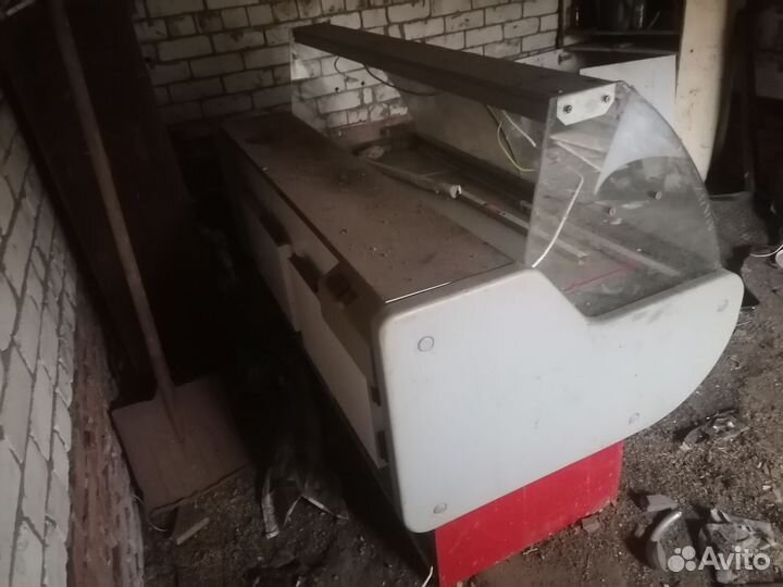 Витринный холодильник