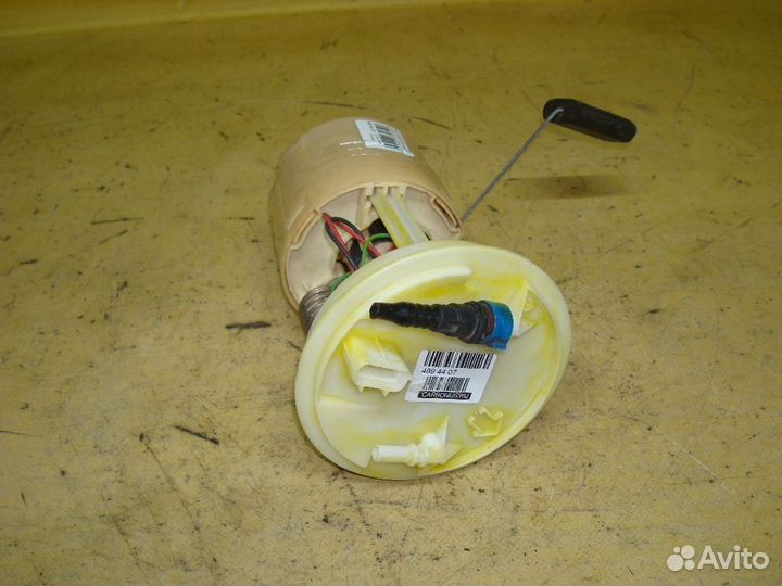 Бензонасос Mazda Demio DY3W